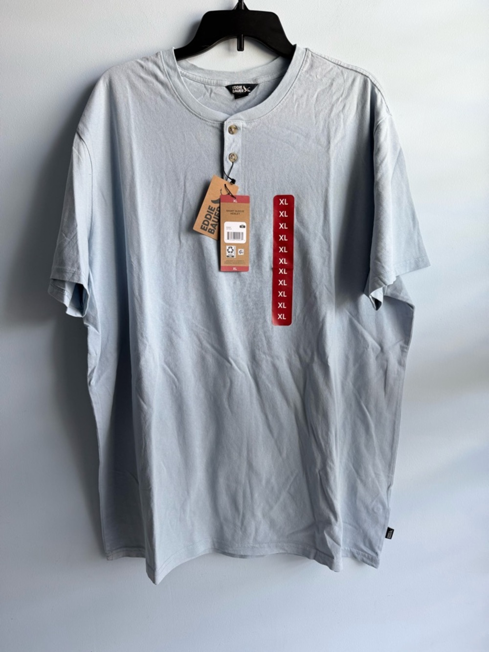 Eddie Bauer Men's Light Blue Short Sleeve Henley Size XL